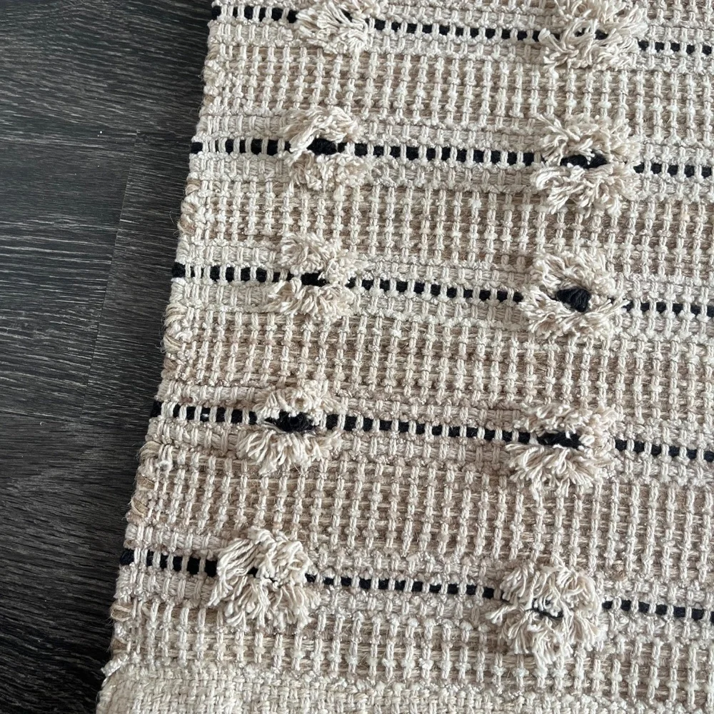 Threshold handwoven cotton and jute 2x3 rug nwt